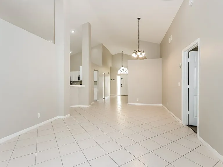 7320 Winder Ct — Photo 6