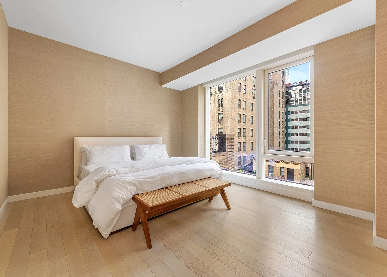 138 East 50th Street — Photo 3
