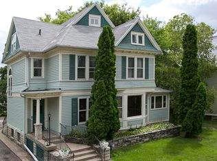 528 Mount Vernon Street, Oshkosh, WI 54901