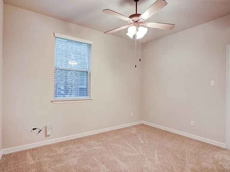 2212 Dillon Pond Ln #A — Photo 6