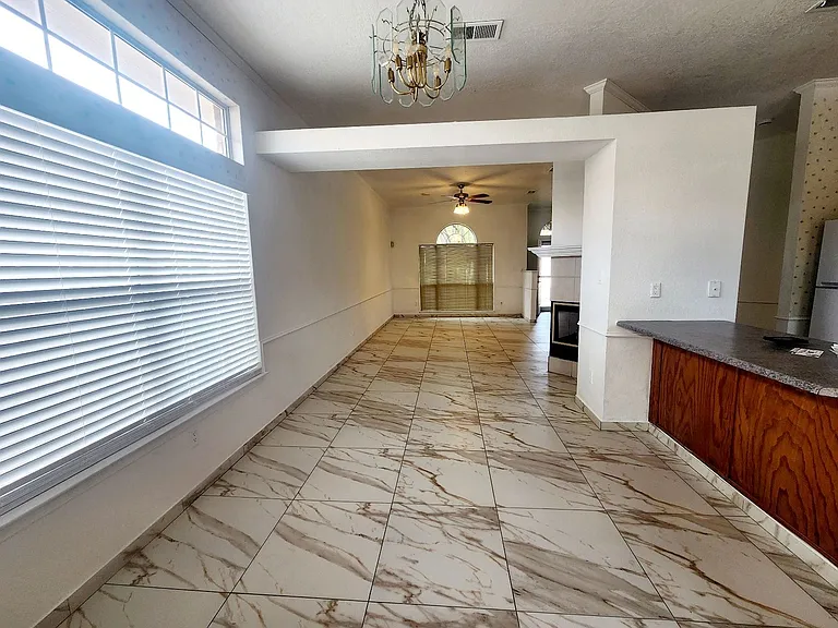 915 Tony Sanchez Dr SE — Photo 3