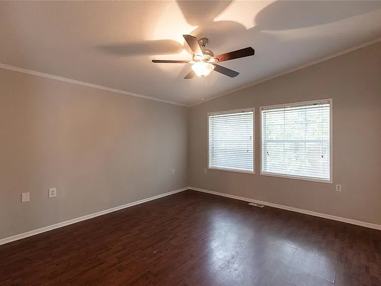 4612 Blue Meadow Dr — Photo 12