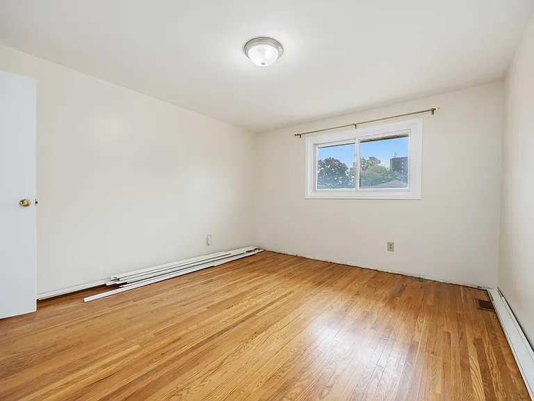 560 Berkshire Rd #A — Photo 14
