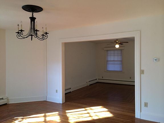 2nd image of 609 Bryant St