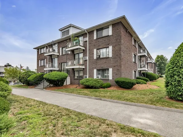 262 E Haverhill St APT 2, Lawrence, MA 01841