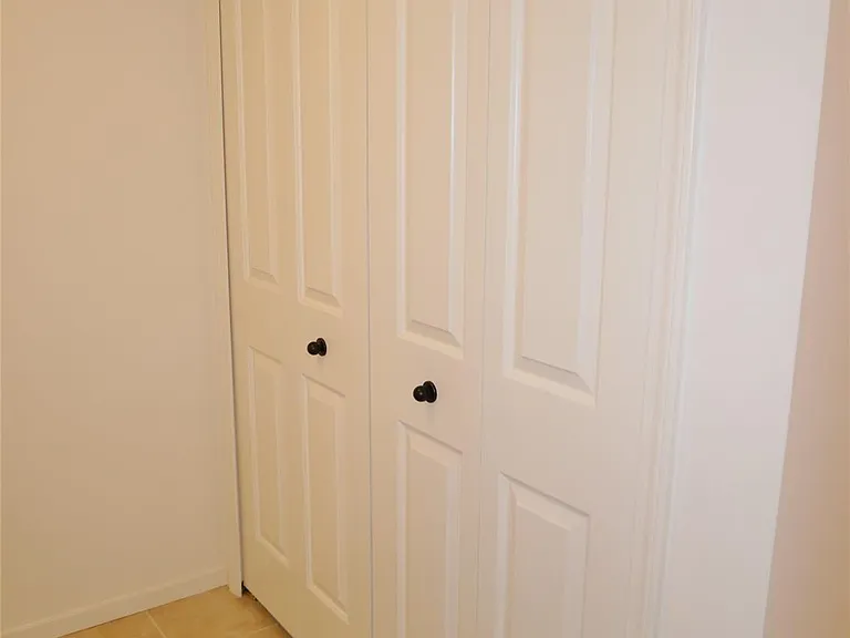 4637 Bradley Cir — Photo 3