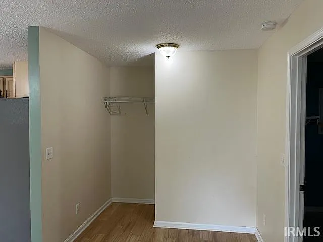 8001 Alexandra Ln — Photo 5