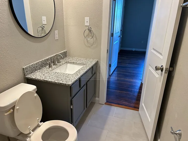 707 N Main St — Photo 19
