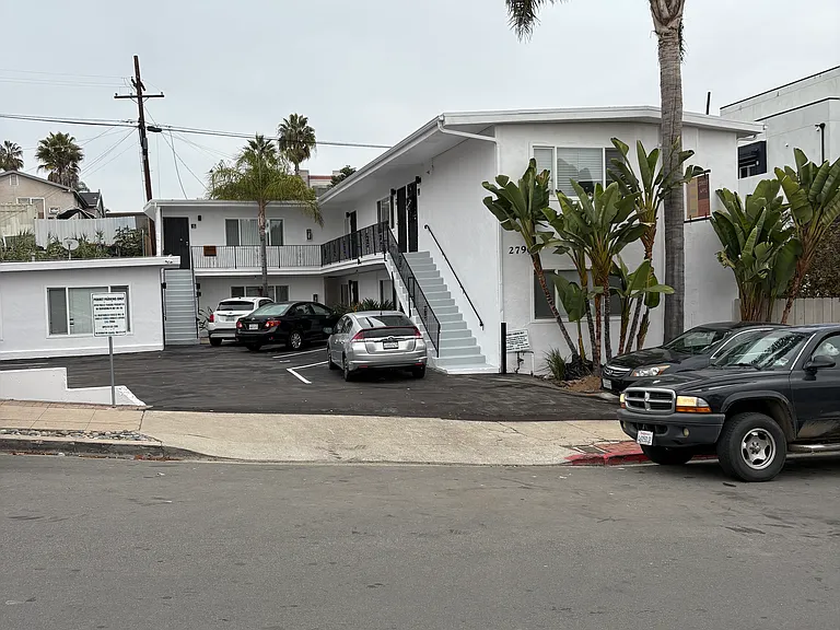 2790 E St #5 — Photo 1