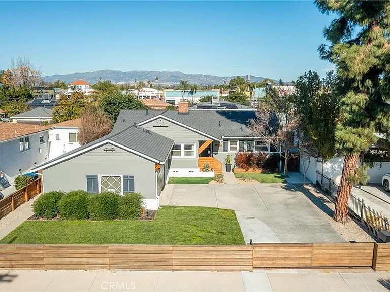 19339 Friar St — Photo 1