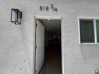 1st image of 818 3/4 E 87th Pl