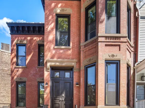 28 Howard Pl, Jersey City, NJ 07306