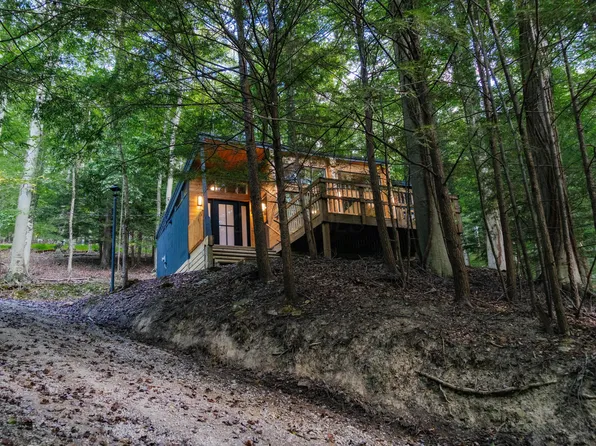 31 Seneca Ln, Sugar Grove, OH 43155