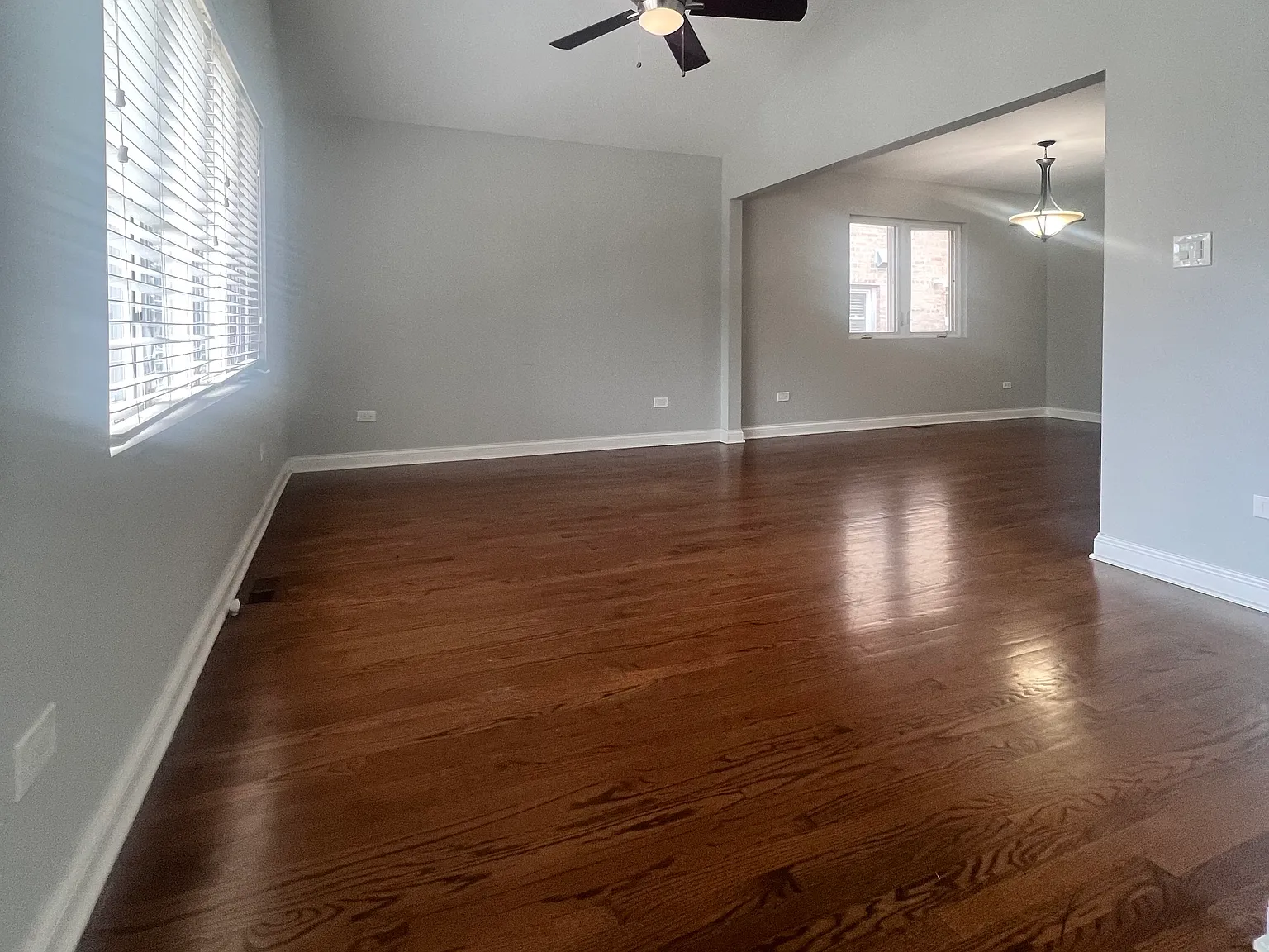 5 bed, 2500 sqft, $3,600 — Photo 4