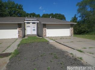 11432 Dogwood St NW, Coon Rapids, MN 55448