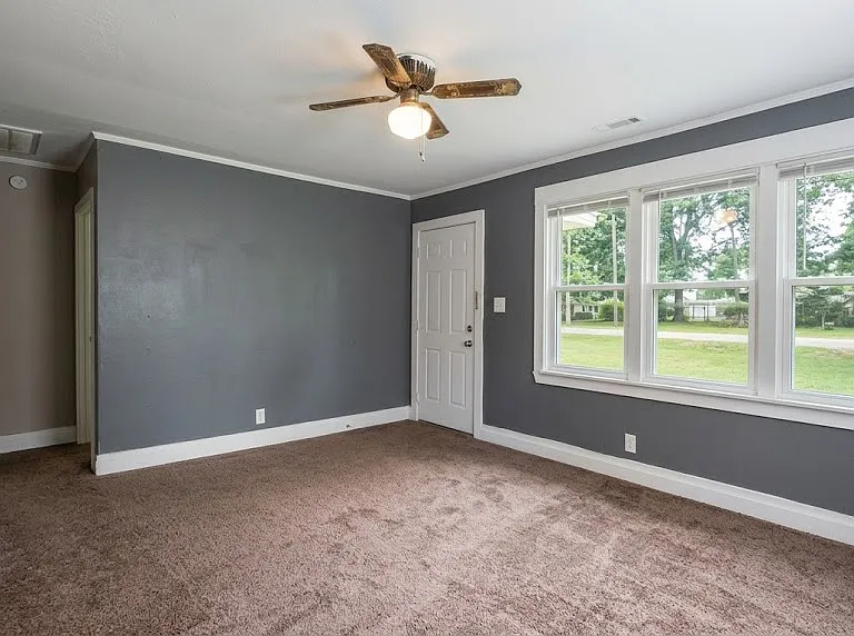 20 Youmans Dr — Photo 3