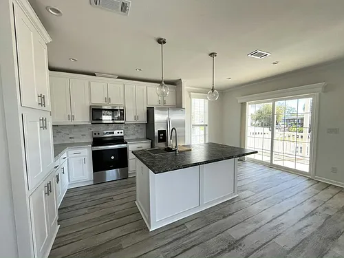 115 N Lake Dr #804 Photo 1