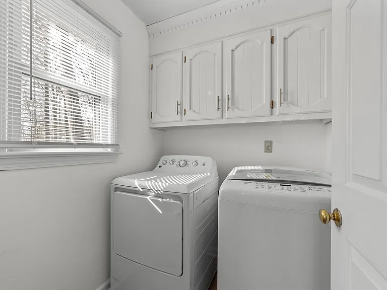 828 Jo Anne Cir — Photo 4