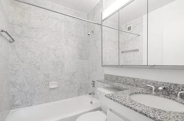 Rented by Mirador Real Estate | media 8