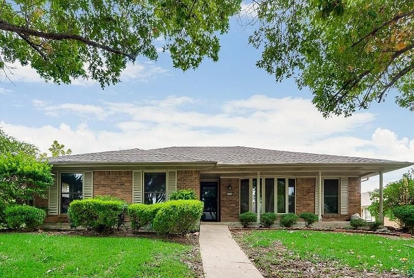 1st image of 1325 Pecan Valley Dr