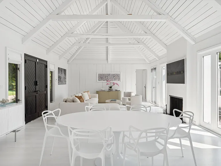 627 Sagaponack Rd — Photo 12