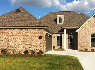 105 Bennington Ln, Youngsville, LA 70592