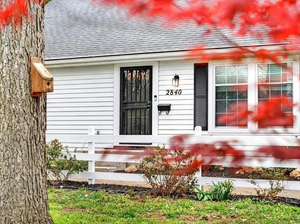 2840 S Chantilly Lane, Springfield, MO 65804