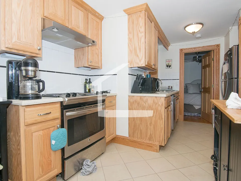 16 S Russell St #2D