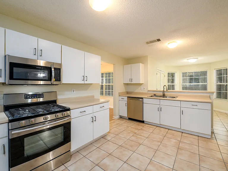 4827 Snap Creek Ln — Photo 15