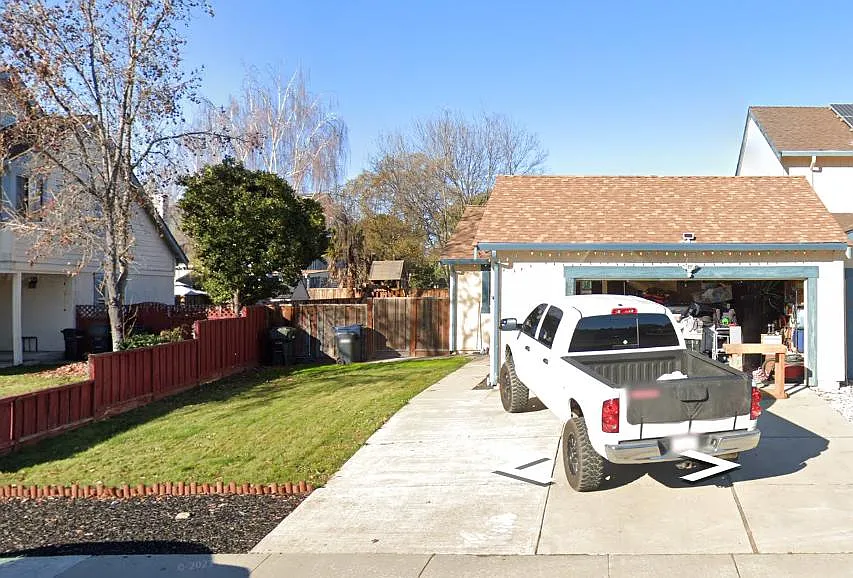 5376 Wisteria Way photo 1