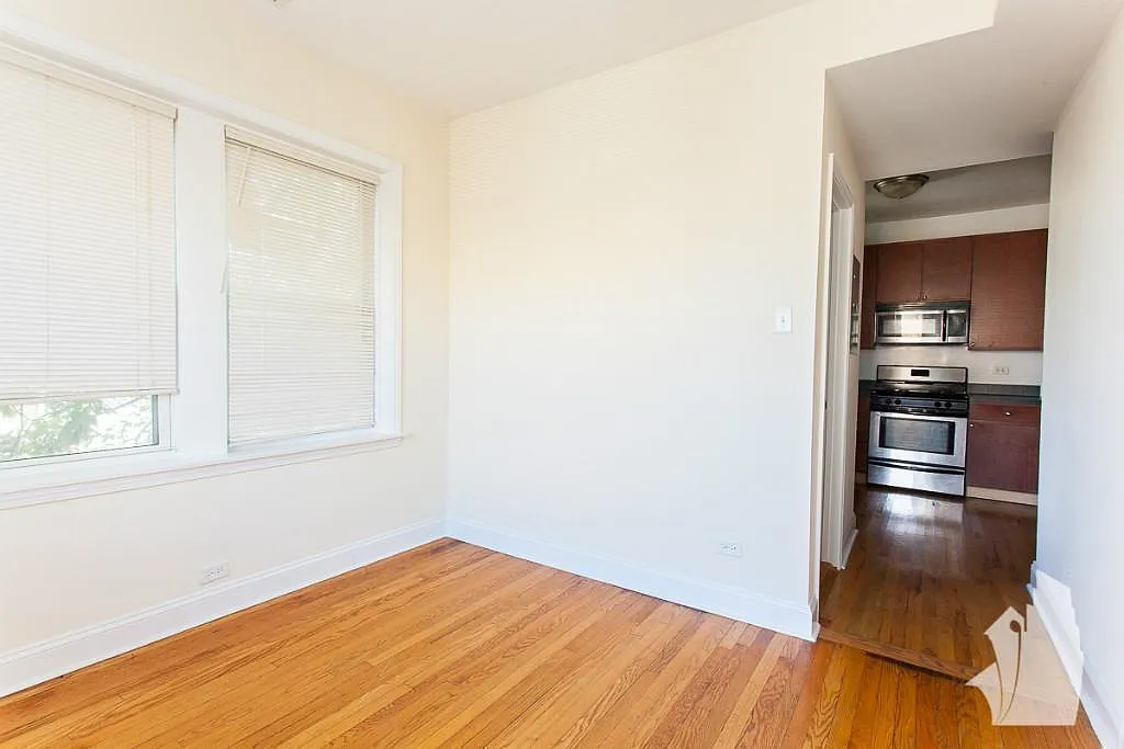 3 bed, 2.0 bath, $3,450 — Photo 3