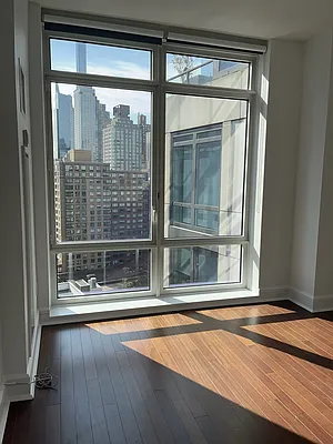 Rented by Keller Williams NYC | media 19