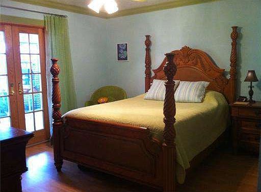 5th image of 2600 Cypress Ln