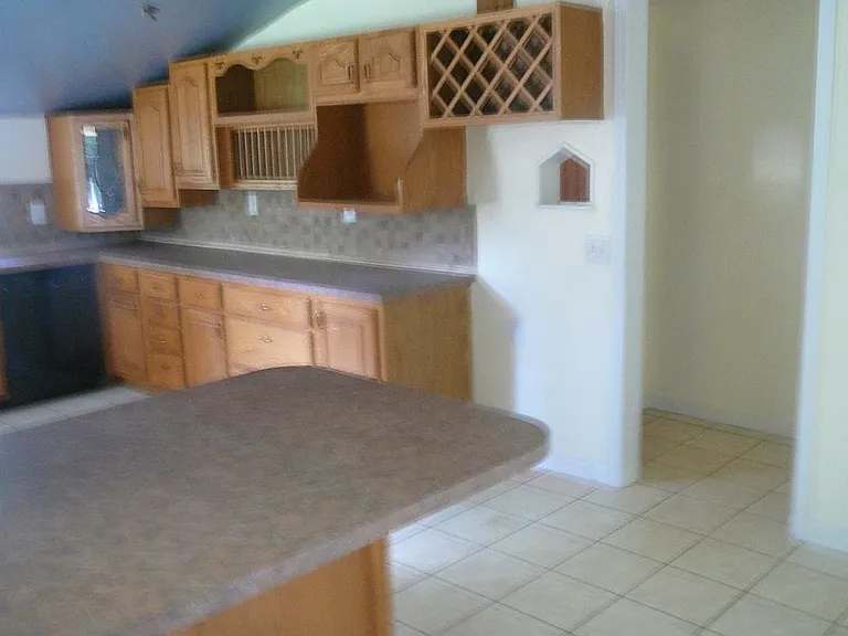 400 N Oakridge Dr — Photo 24