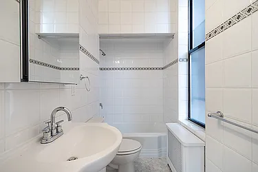 Rented by Rita S Citrin, LREB