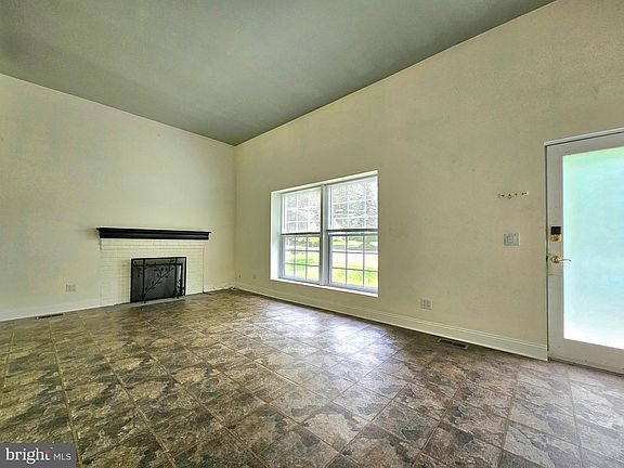 4th image of 317 Adahi Rd SE