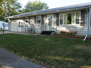 208 E Linn St, Lone Tree, IA 52755