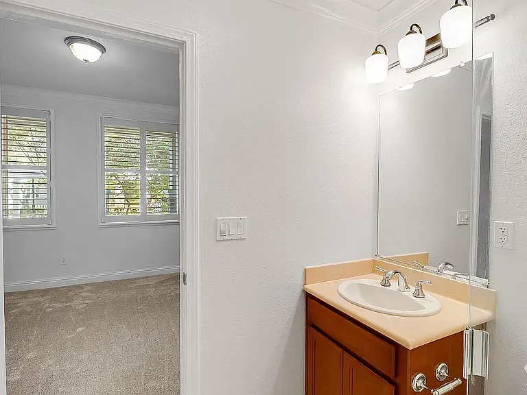 2609 Wisteria Way — Photo 15