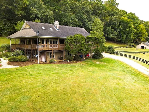 425 Greenfield Rd, Afton, VA 22920