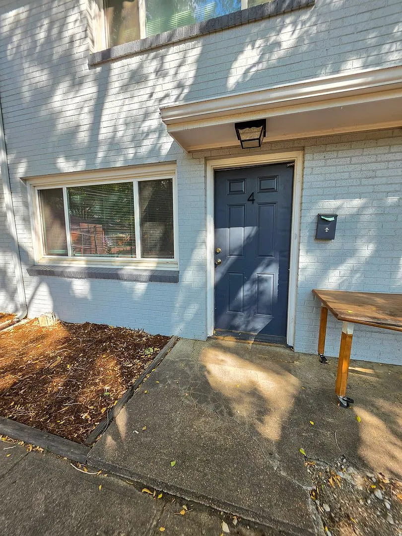 1525 Arapahoe — Photo 4