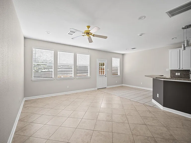 11 Scenic Brook Ct — Photo 6