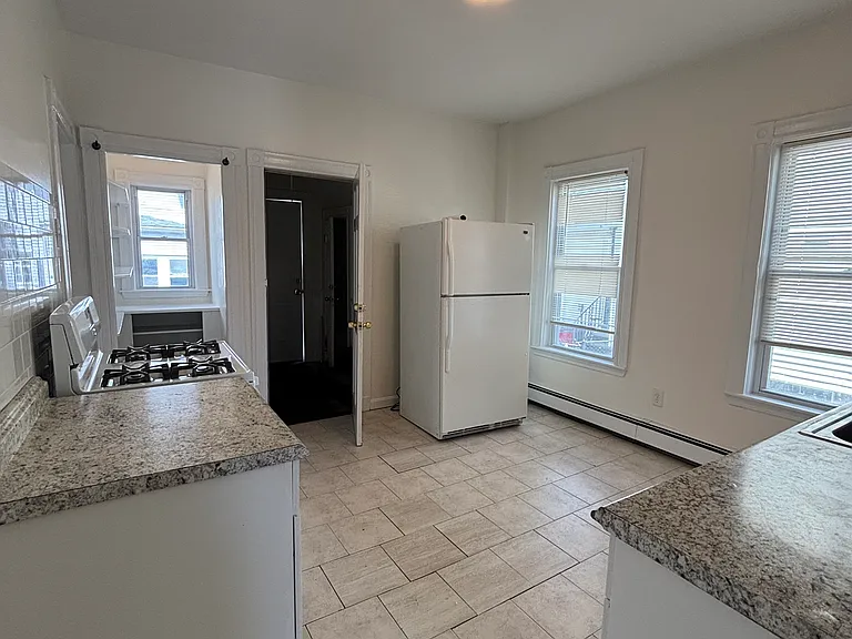 59 Myrtle St #1 — Photo 1