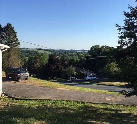 3rd image of 26 Roberts Dr