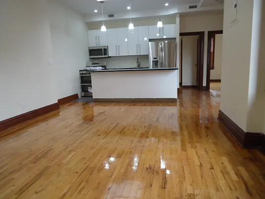 Rented by Hakeem Shahid, LREB | media 3