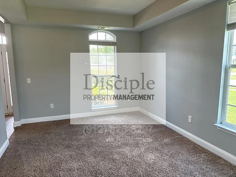 387 Ohara Dr — Photo 24
