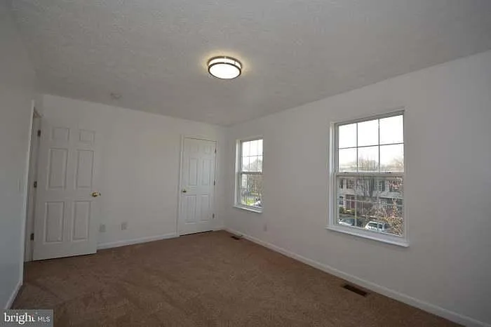 431 Ridgefield Ave — Photo 15