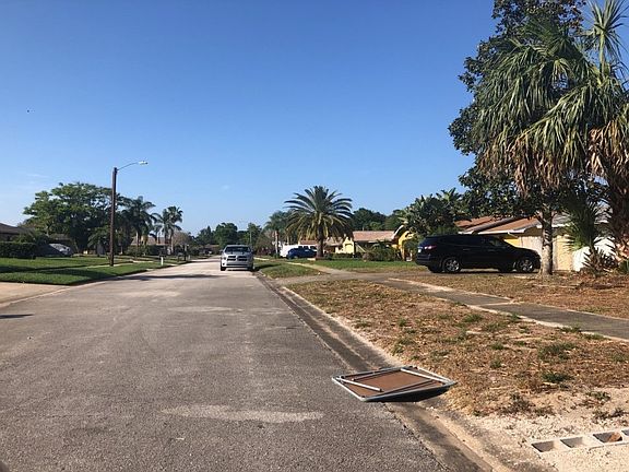 4th image of 341 Sagewood Dr