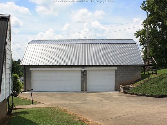 5th image of 7217 Sissonville Dr
