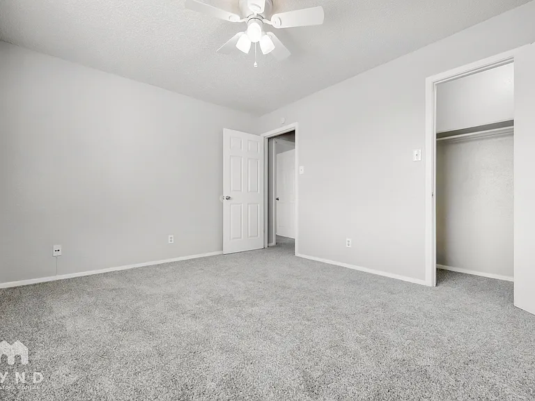 Del Estrado Townhomes — Photo 28