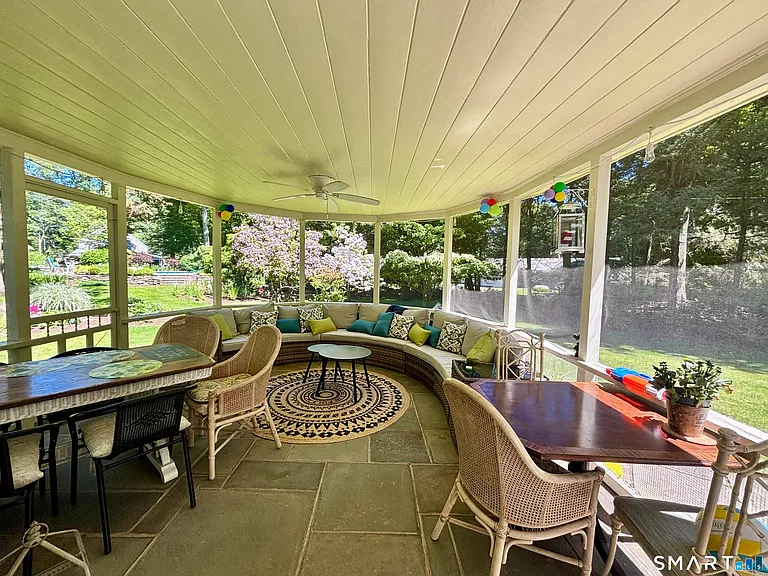 15 Timber Ln — Photo 20